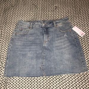 Cute denim high waisted skirt